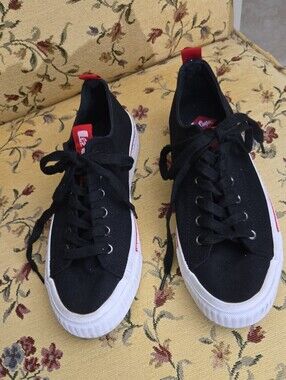 NWOT Lee Cooper  Canvas Sneakers with Red Accents - Casual Ladies Lace-Ups